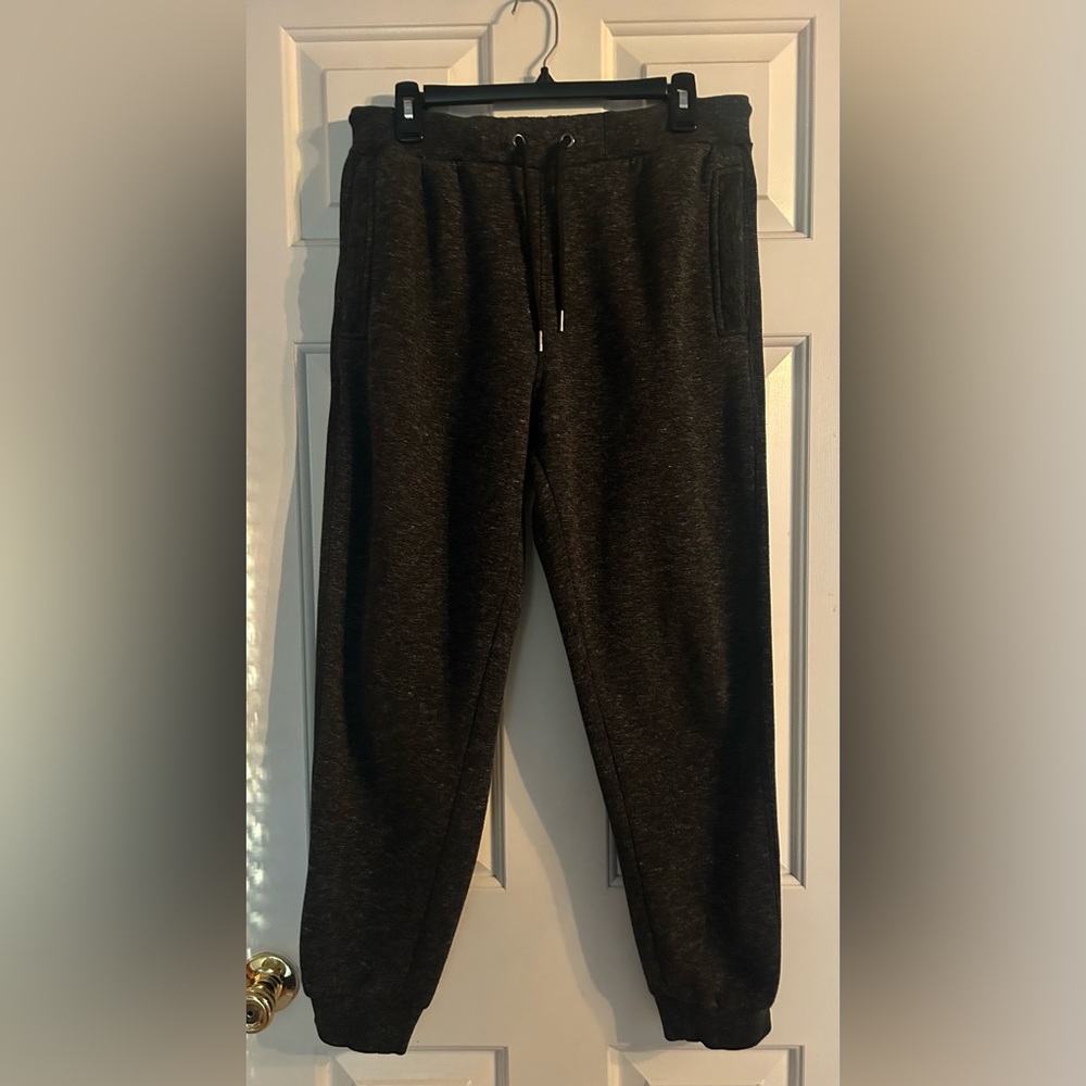 Men’s Medium No Boundaries Lounge Pants. EUC